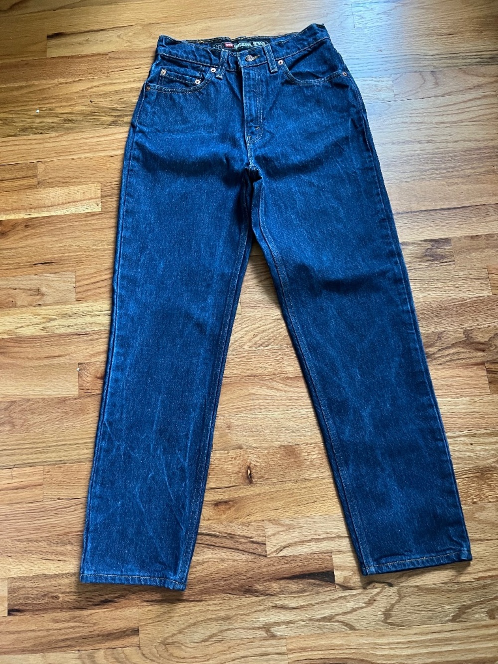 Vintage Levi’s 507 100% cotton Slim Fit Tapered Leg women’s 6 Petit USA!